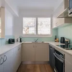 Quiet Little Manly 1 Bed - 3Mins Walk Harbour & Beaches
