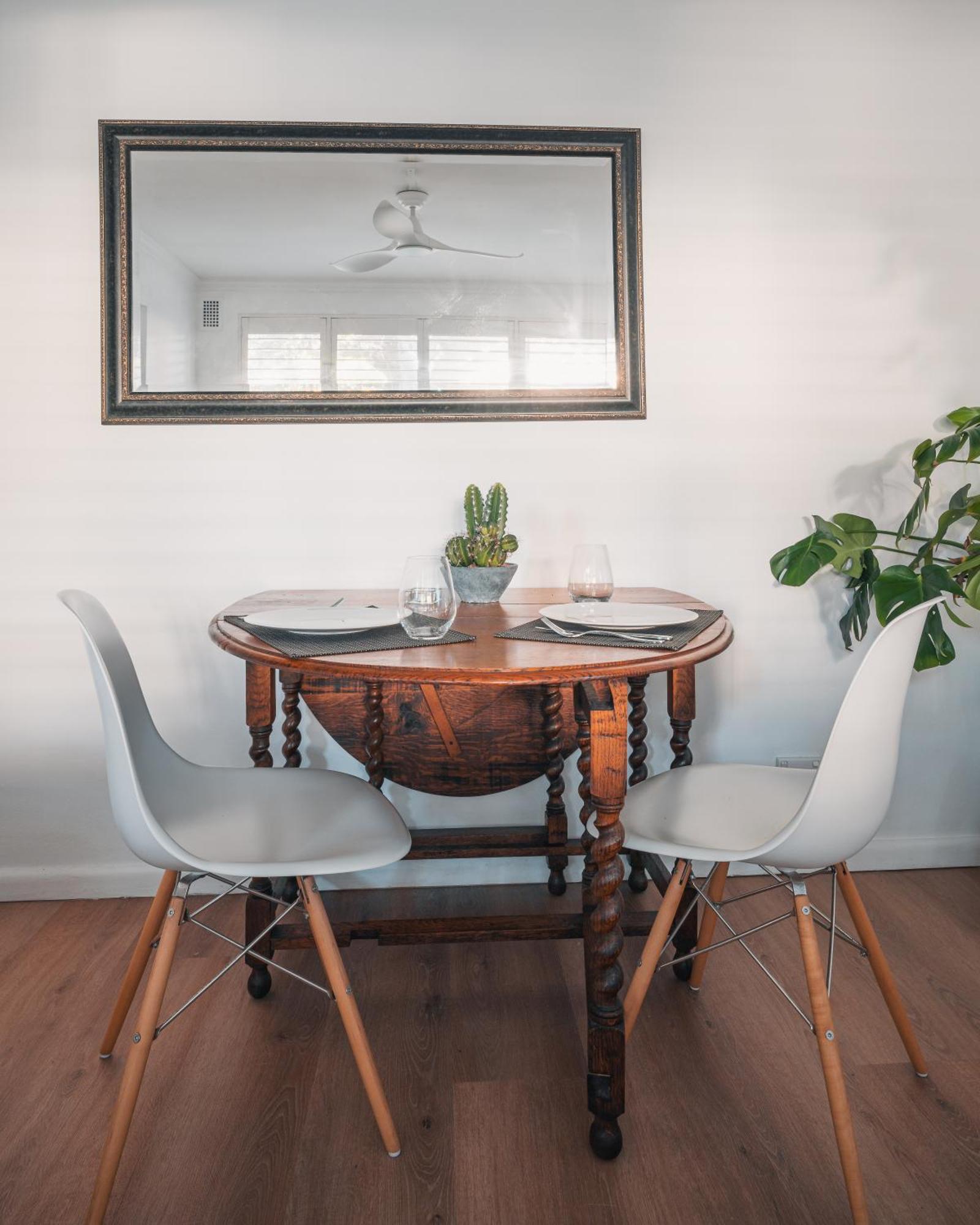 Quiet Little Manly 1 Bed - 3mins Walk Harbour & Beaches Apartment